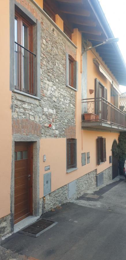 Casa Del Lago Travedona Buitenkant foto